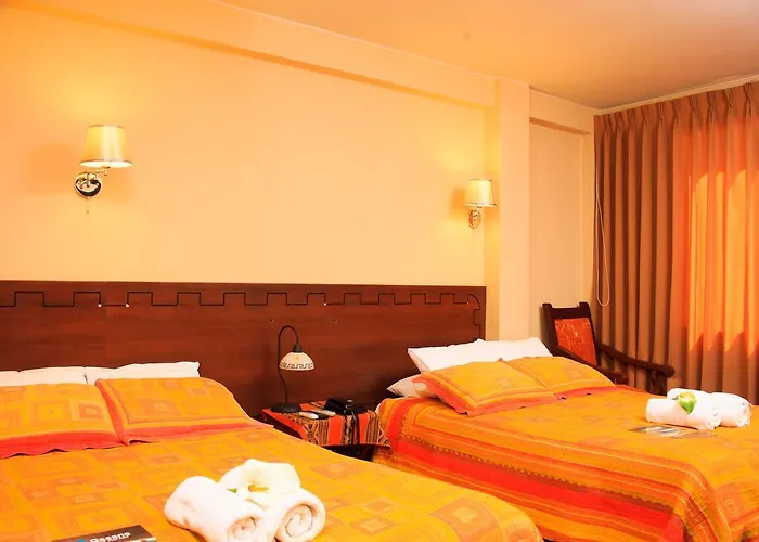 Qasana Hotel Plaza Calca * Calca