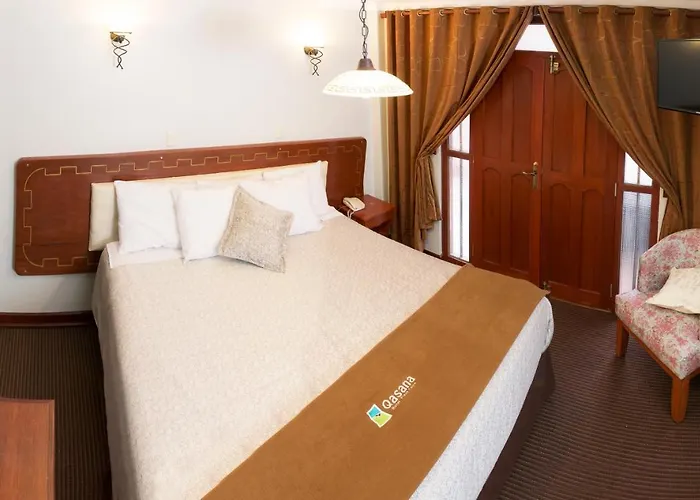 Qasana Hotel Plaza Calca * Calca